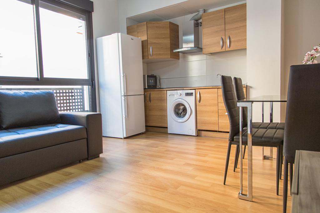 Apartamento Eursu Centro Con Piscina Malaga Exterior photo